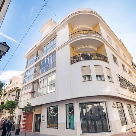 Penthouse In Old Town, 100M From The Beach 푸엔히롤라 외부 사진