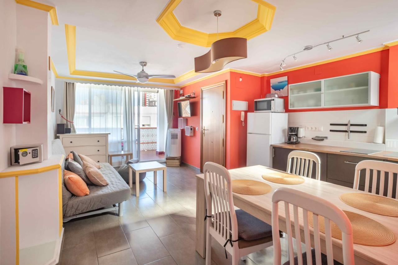 Penthouse In Old Town, 100M From The Beach 푸엔히롤라 외부 사진
