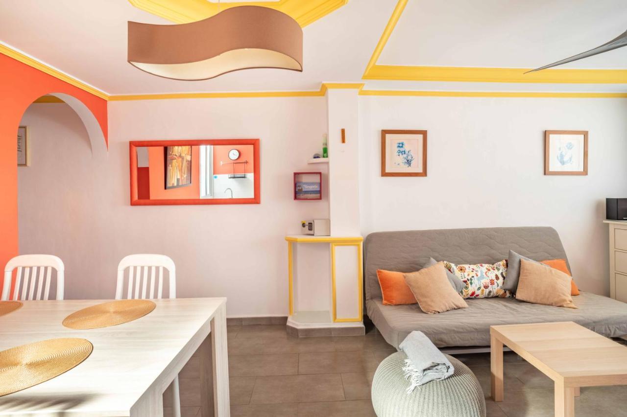 Penthouse In Old Town, 100M From The Beach 푸엔히롤라 외부 사진