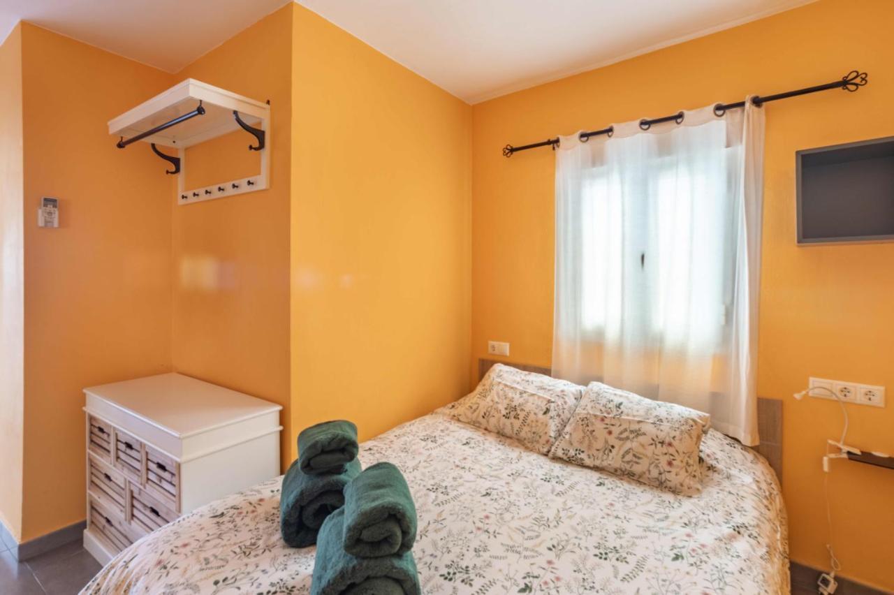 Penthouse In Old Town, 100M From The Beach 푸엔히롤라 외부 사진