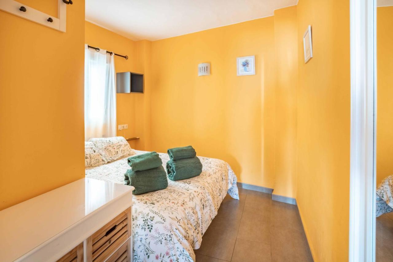 Penthouse In Old Town, 100M From The Beach 푸엔히롤라 외부 사진